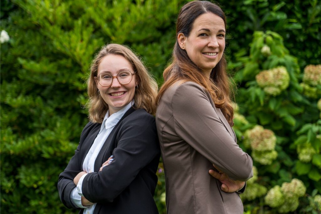 Selina Dahlmann und Lea Birkner - HR-Expertinnen von We Live HR
